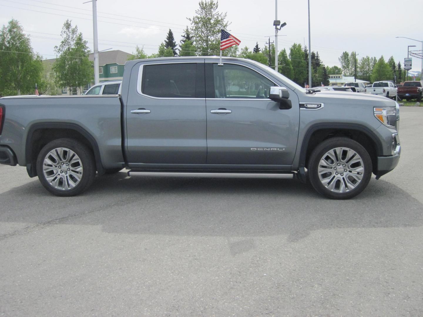 2021 gray /black GMC Sierra 1500 Denali (3GTU9FET8MG) , automatic transmission, located at 9530 Old Seward Highway, Anchorage, AK, 99515, (907) 349-3343, 61.134140, -149.865570 - Nice GMC 1500 Denali Duramax Diesel come take a test drive - Photo#2